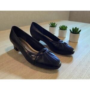 Soft Style Hush Puppies Pump Heels Womens 6.5M Black Slip On Faux Leather Casual